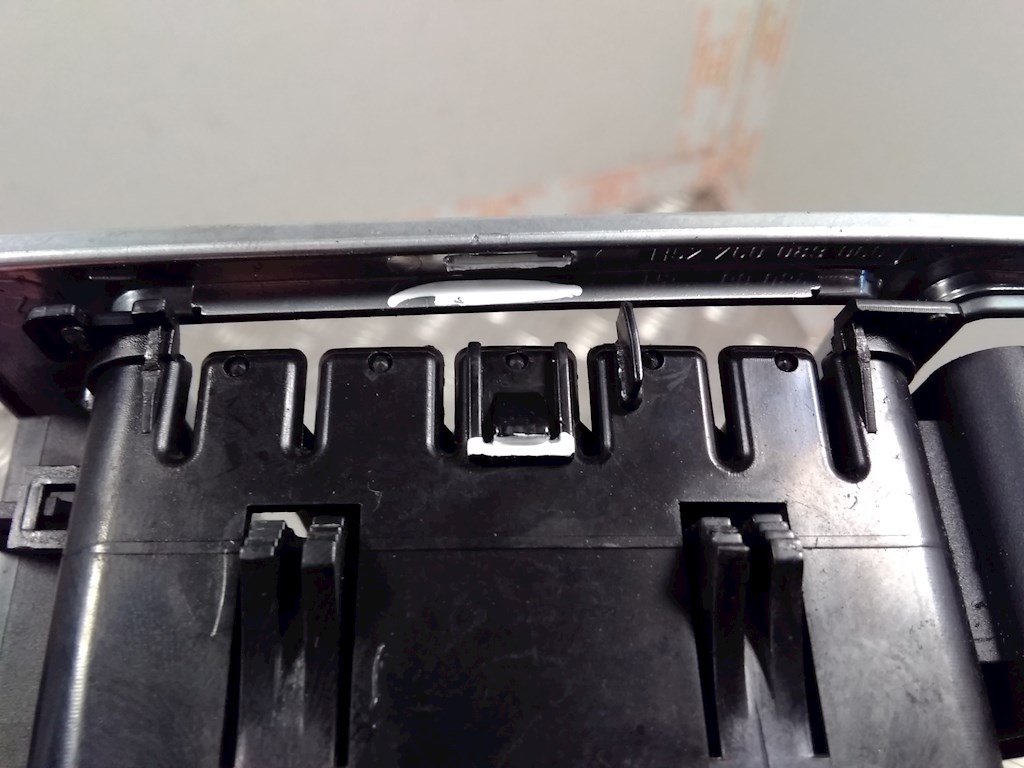 Дефлектор воздушный LAND ROVER Range Rover 2002-2012