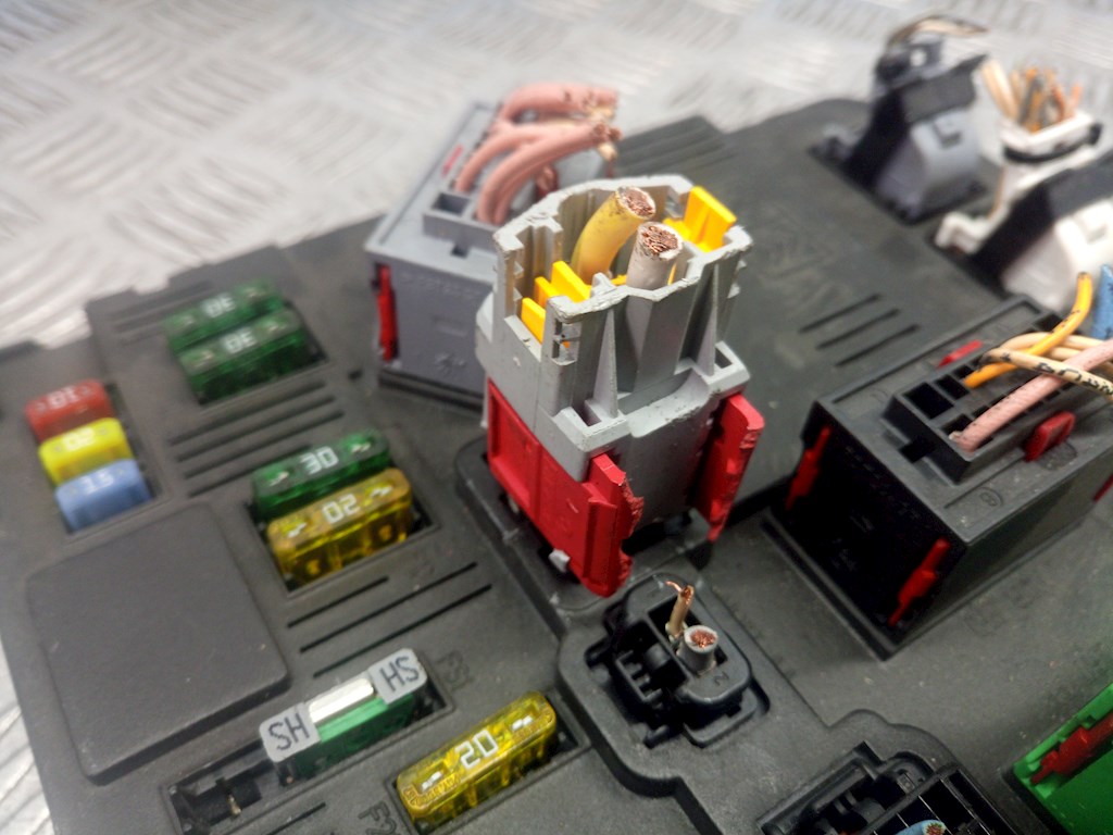 Блок комфорта PEUGEOT 407 2004-2010