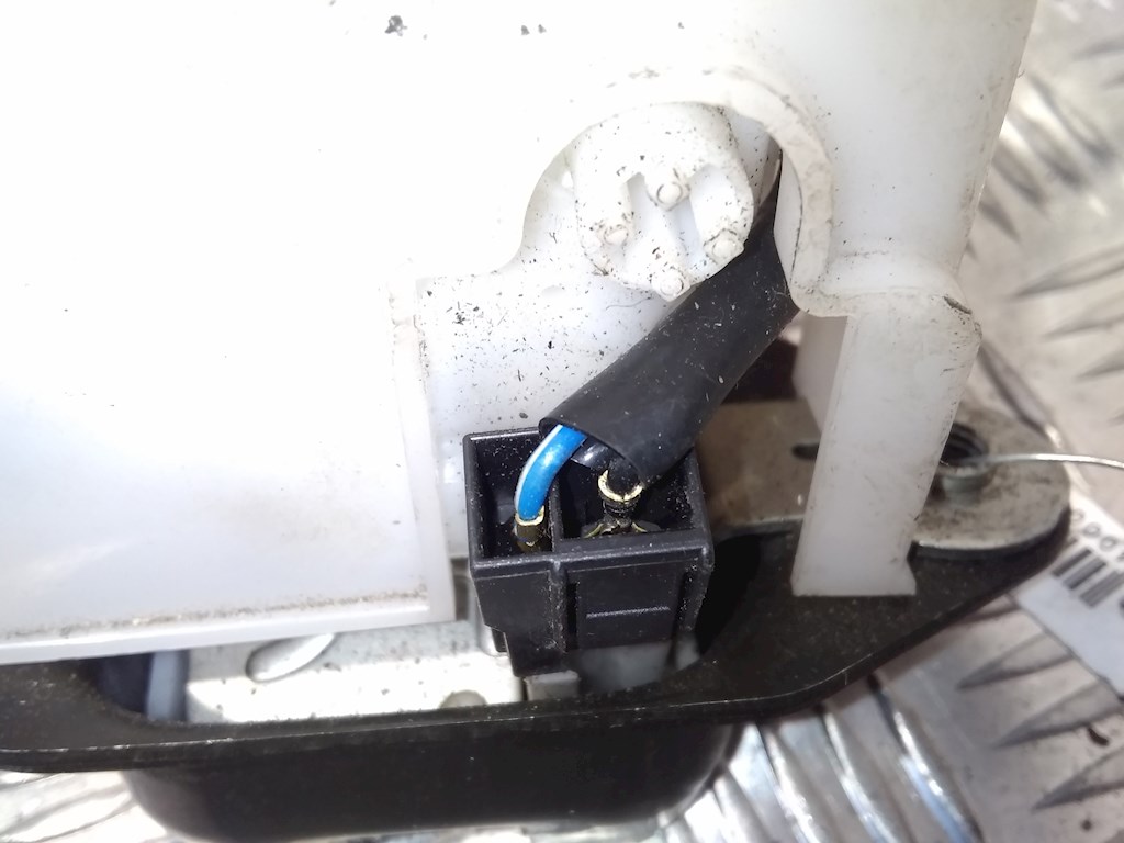 Замок багажника (крышки двери) HONDA FR-V 2004-2009