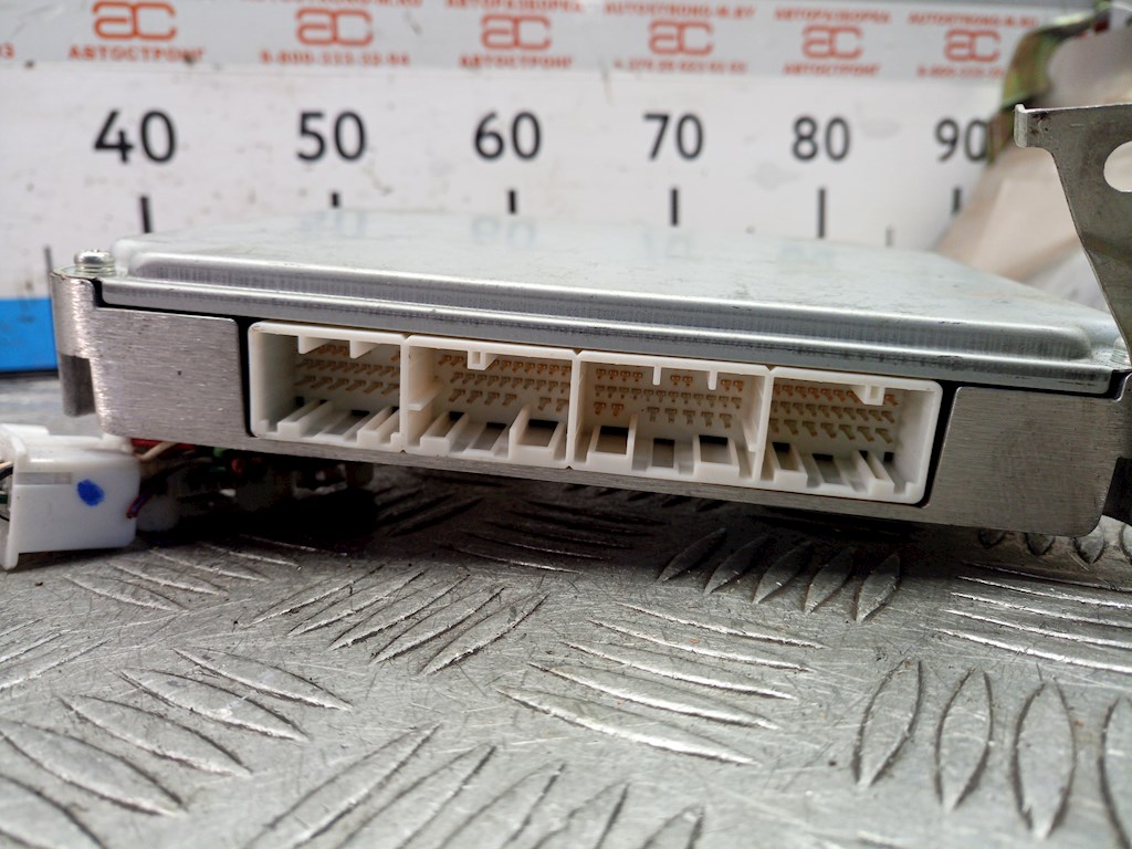 Блок управления двигателем Toyota Corolla Verso 2 (2004-2009)