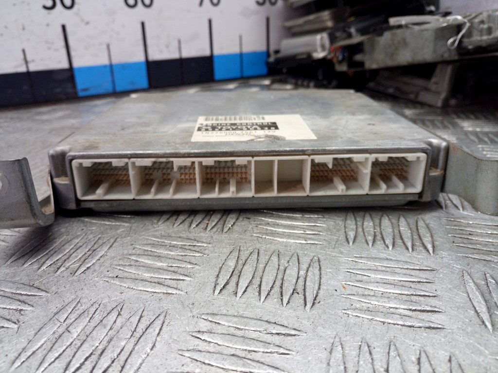 Блок управления двигателя (ЭБУ) TOYOTA Tundra 1999-2006