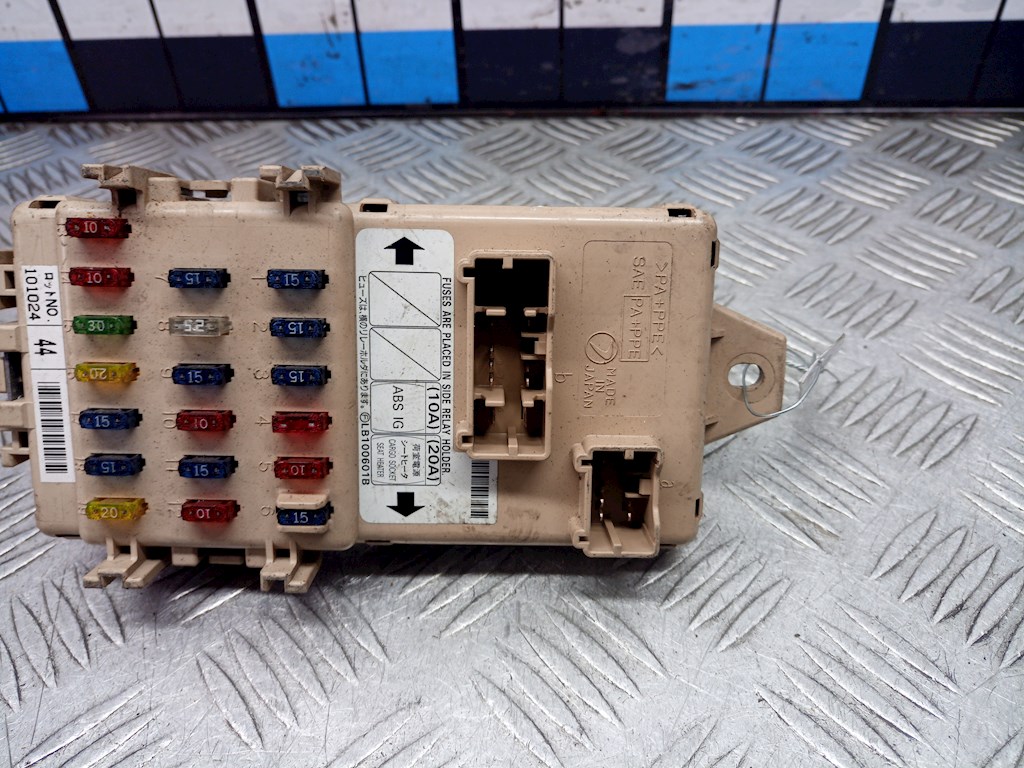 Датчик уровня в бачок омывателя SUBARU Impreza 2000-2007