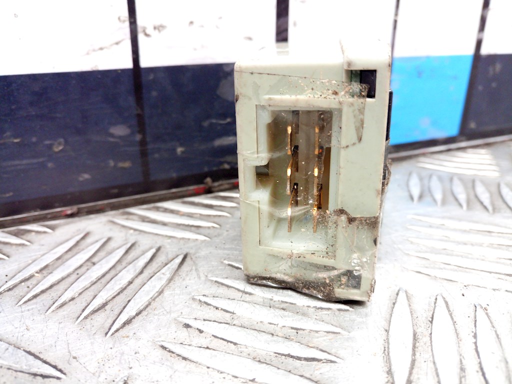 Реле SUBARU Forester II 2002-2008