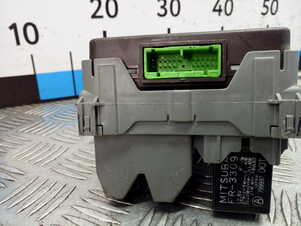 Датчик уровня в бачок омывателя HONDA Odyssey 1999-2003