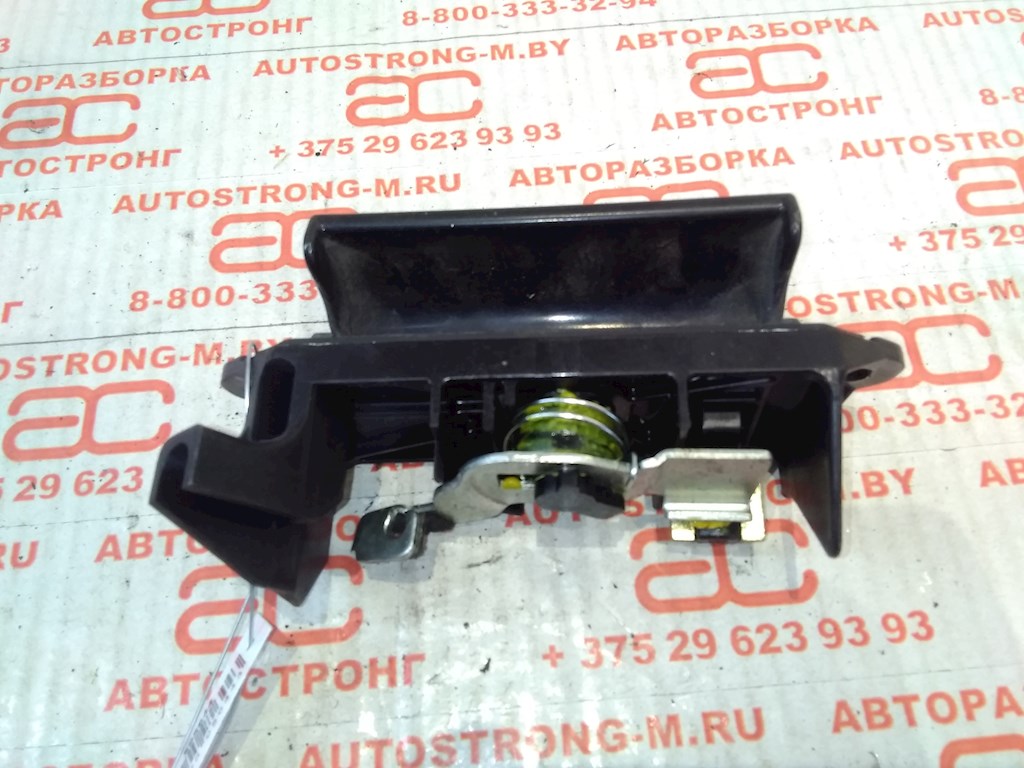 Ручка двери багажника наружная TOYOTA Corolla E120 2001-2006