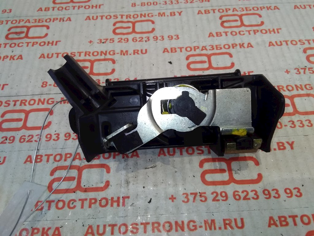 Ручка двери багажника наружная TOYOTA Corolla E120 2001-2006