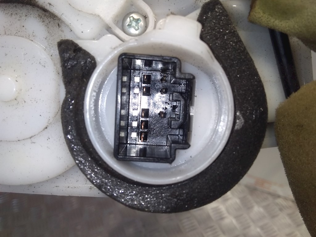 Замок двери задней правой MAZDA Mazda 2 DE\DE2 2007-2014