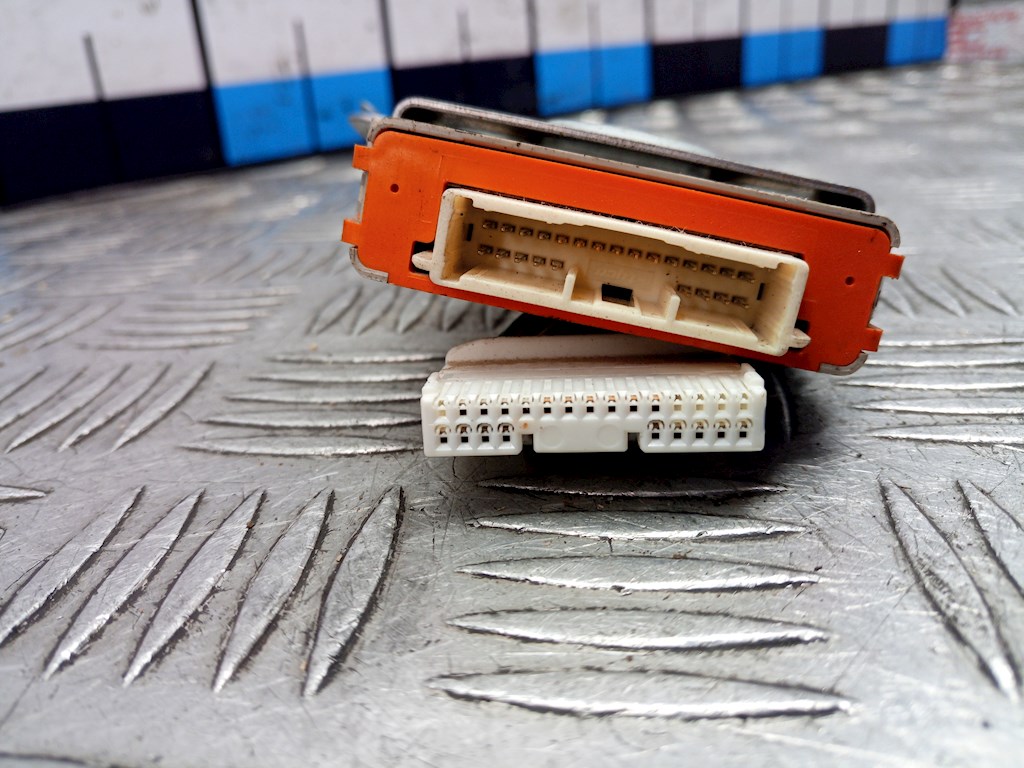 Блок управления светом MITSUBISHI Pajero IV 2006-2022