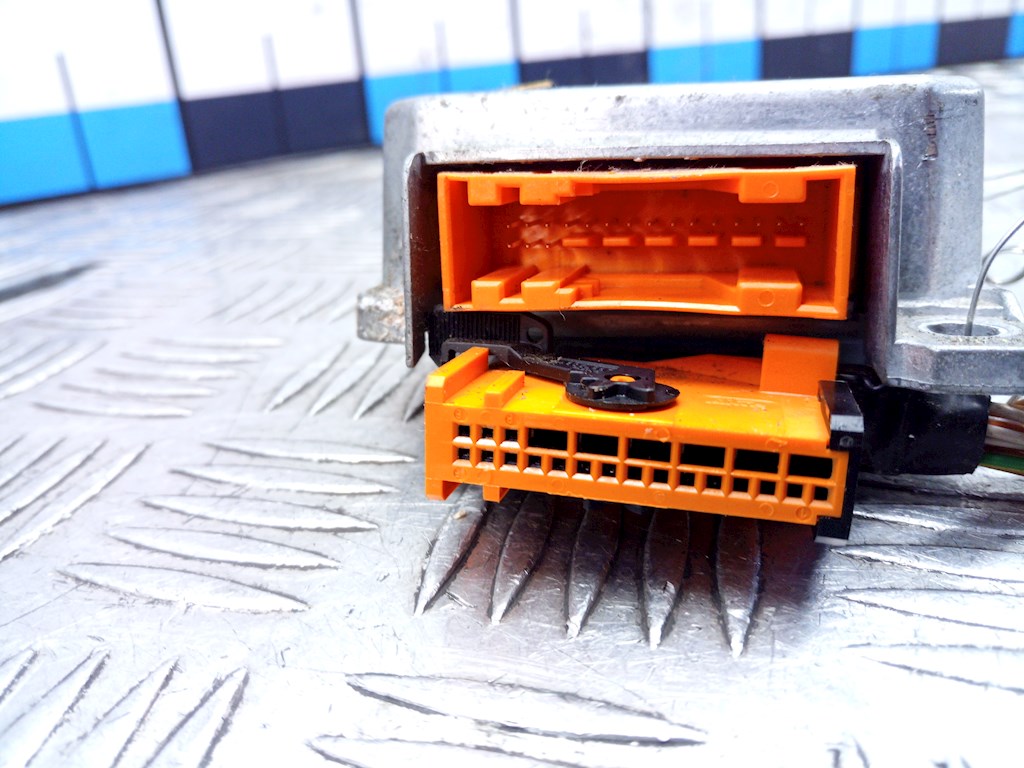 Блок управления AIR BAG PEUGEOT Partner 1996-2009