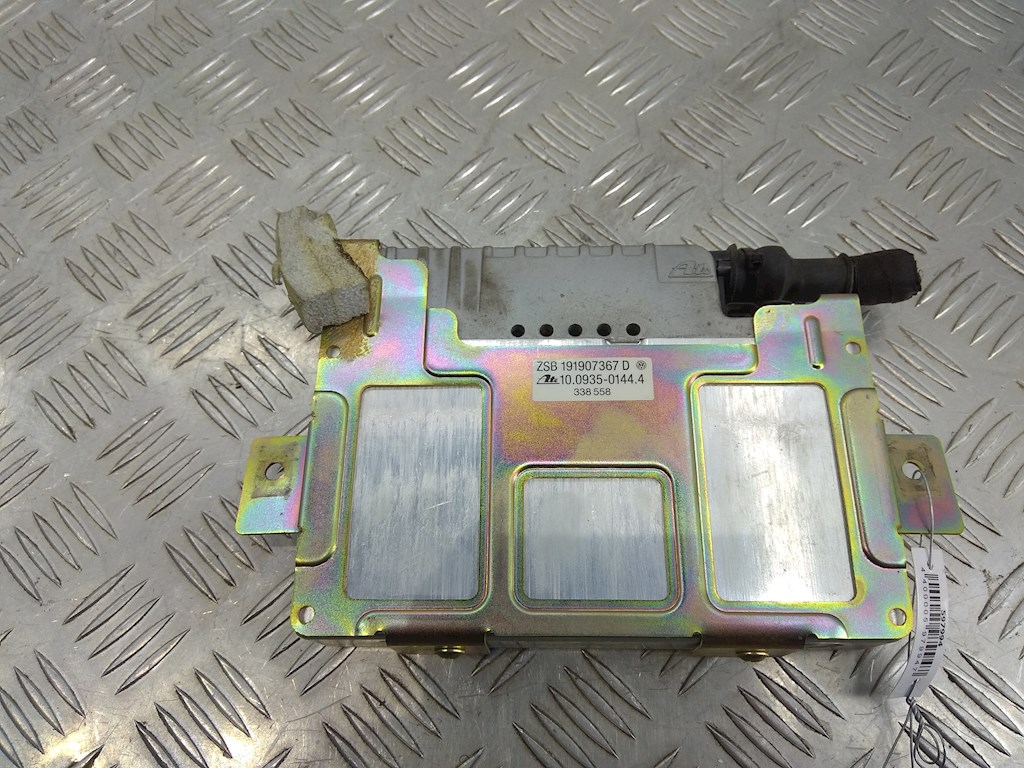 Блок управления ABS VOLKSWAGEN Golf II 1983-1992