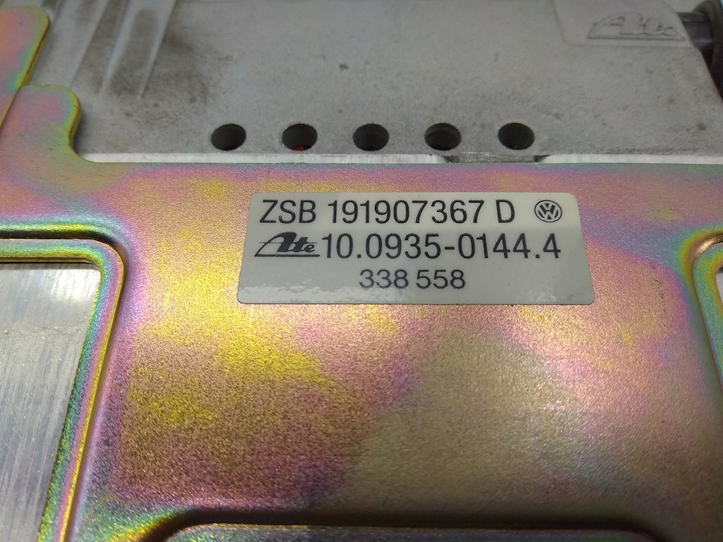 Блок управления ABS VOLKSWAGEN Golf II 1983-1992