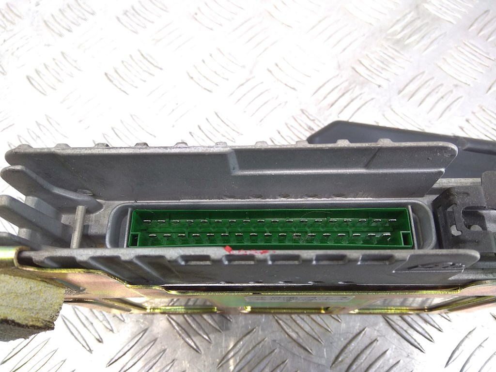 Блок управления ABS VOLKSWAGEN Golf II 1983-1992