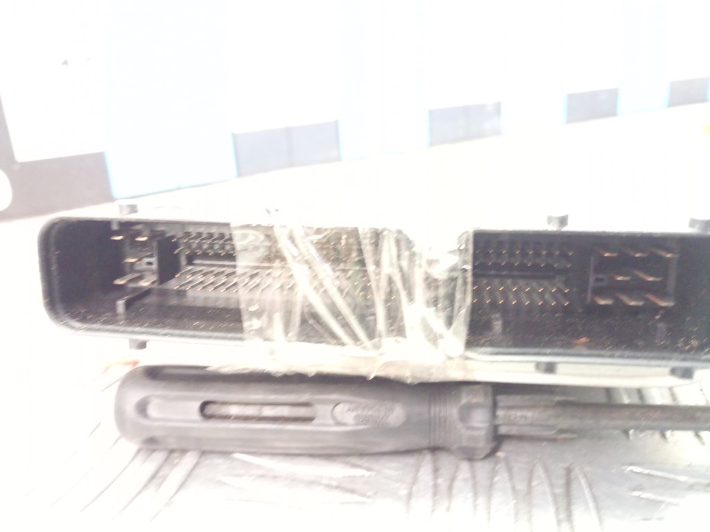 Блок управления двигателя (ЭБУ) PORSCHE Cayenne 955/957 2002-2010