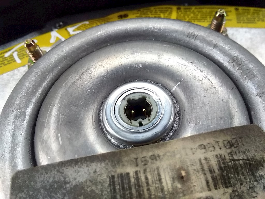 Подушка безопасности в рулевое колесо VOLKSWAGEN Passat B4 1993-1997