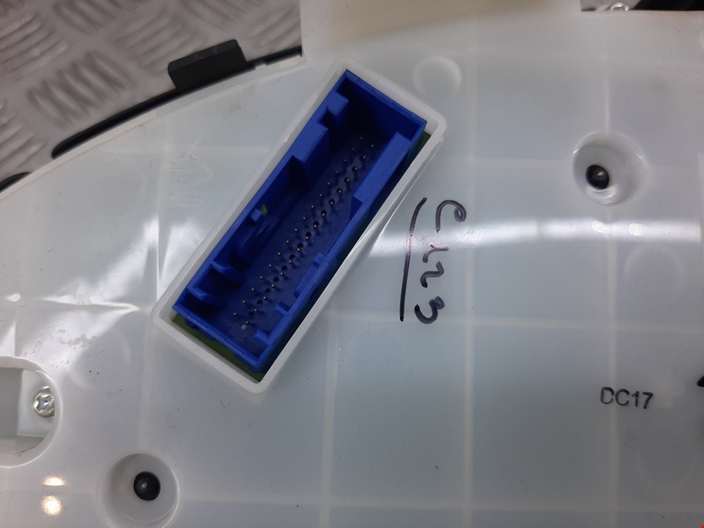 Панель приборов (щиток) OPEL Meriva B 2010-2018