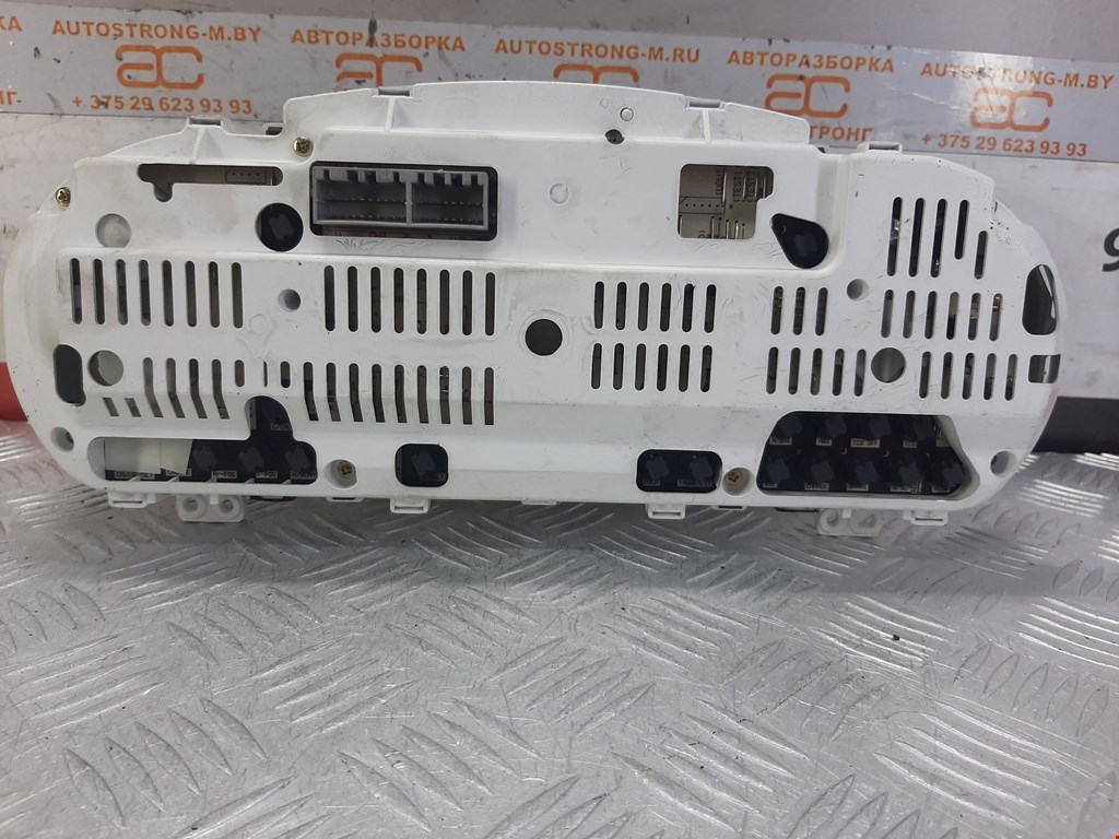 Панель приборов (щиток) KIA Cerato I 2004-2009