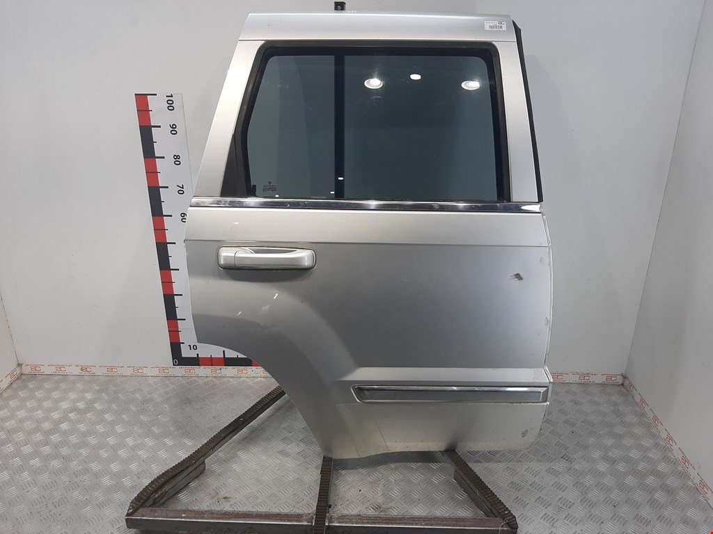 Дверь задняя правая JEEP Grand Cherokee WK 2004-2010