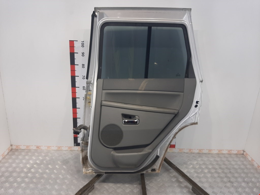 Дверь задняя правая JEEP Grand Cherokee WK 2004-2010