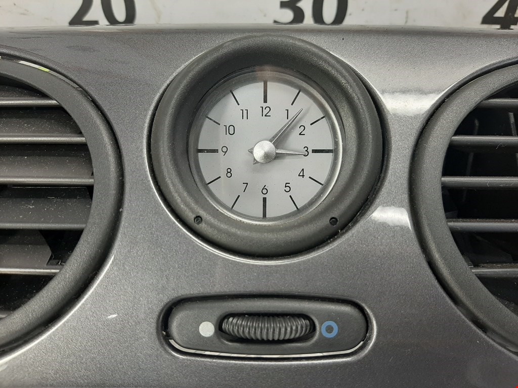 Дефлектор воздушный MG ZT I 2001-2005