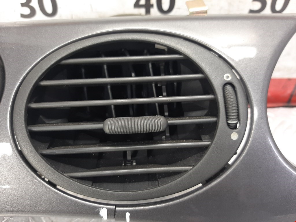 Дефлектор воздушный MG ZT I 2001-2005