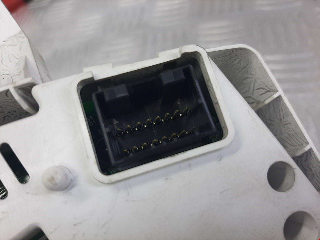 Панель приборов (щиток) JEEP Grand Cherokee WK 2004-2010