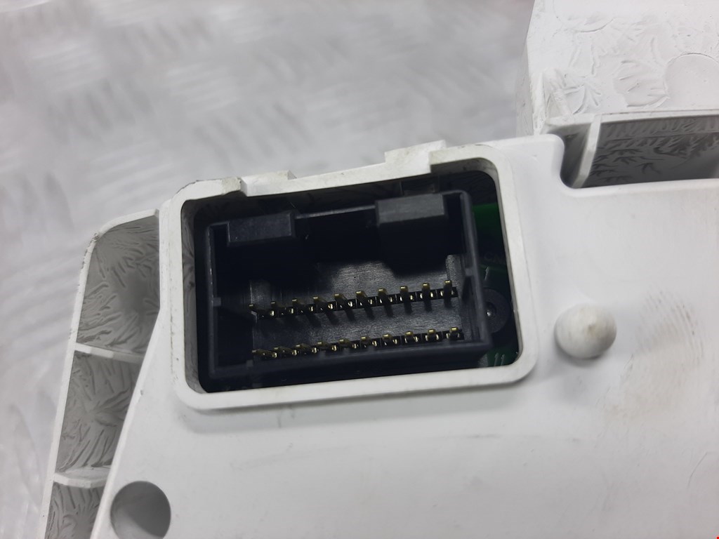 Панель приборов (щиток) JEEP Grand Cherokee WK 2004-2010