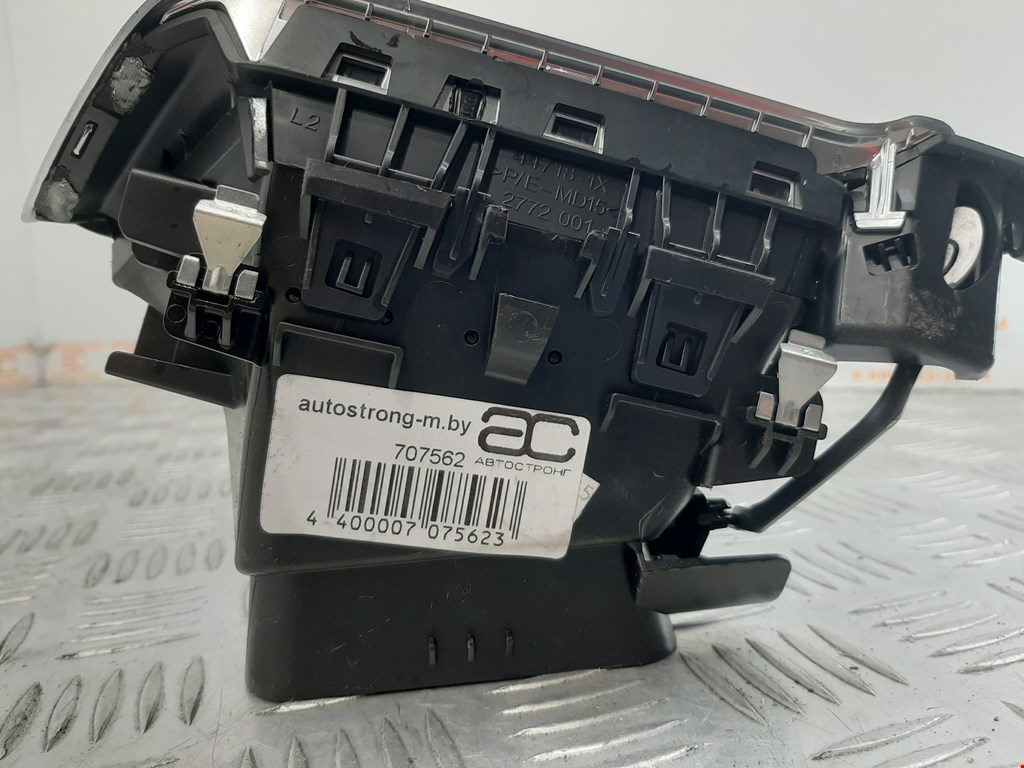 Дефлектор воздушный PEUGEOT 208 2012-2019