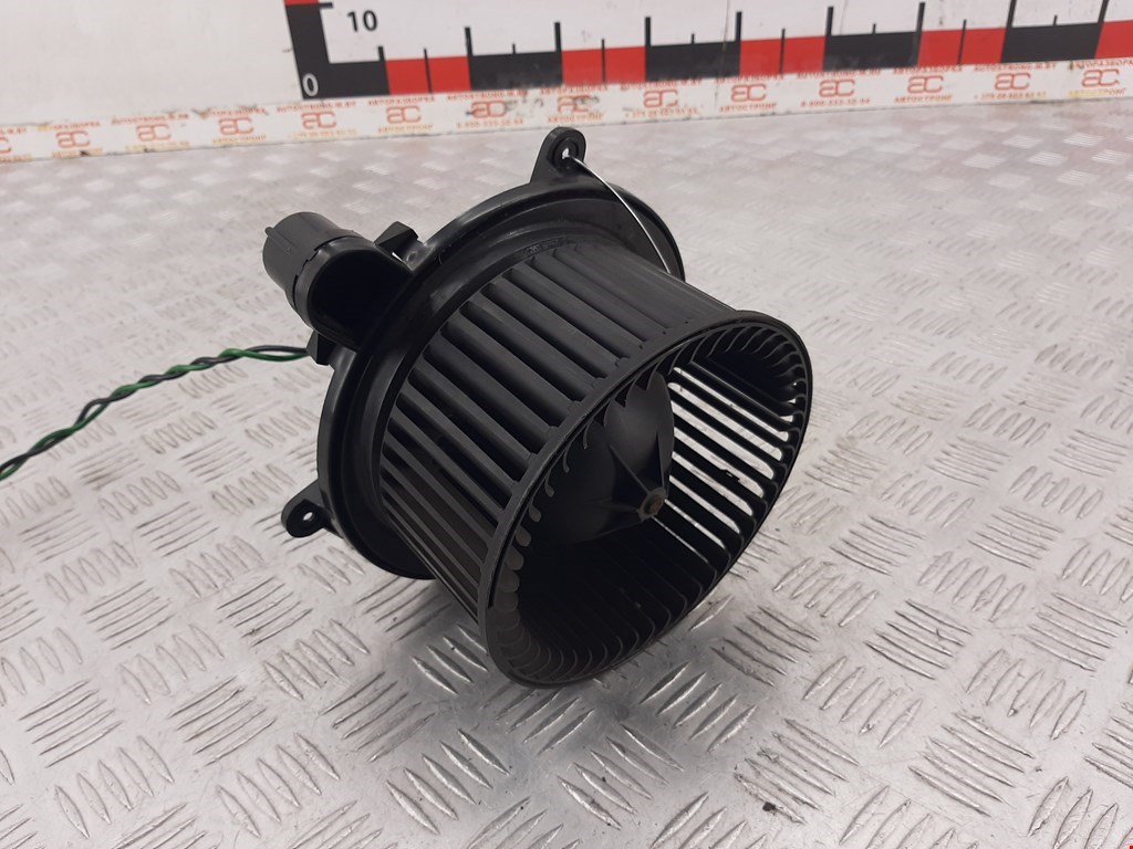 Моторчик (мотор) отопителя салона JEEP Grand Cherokee WK 2004-2010