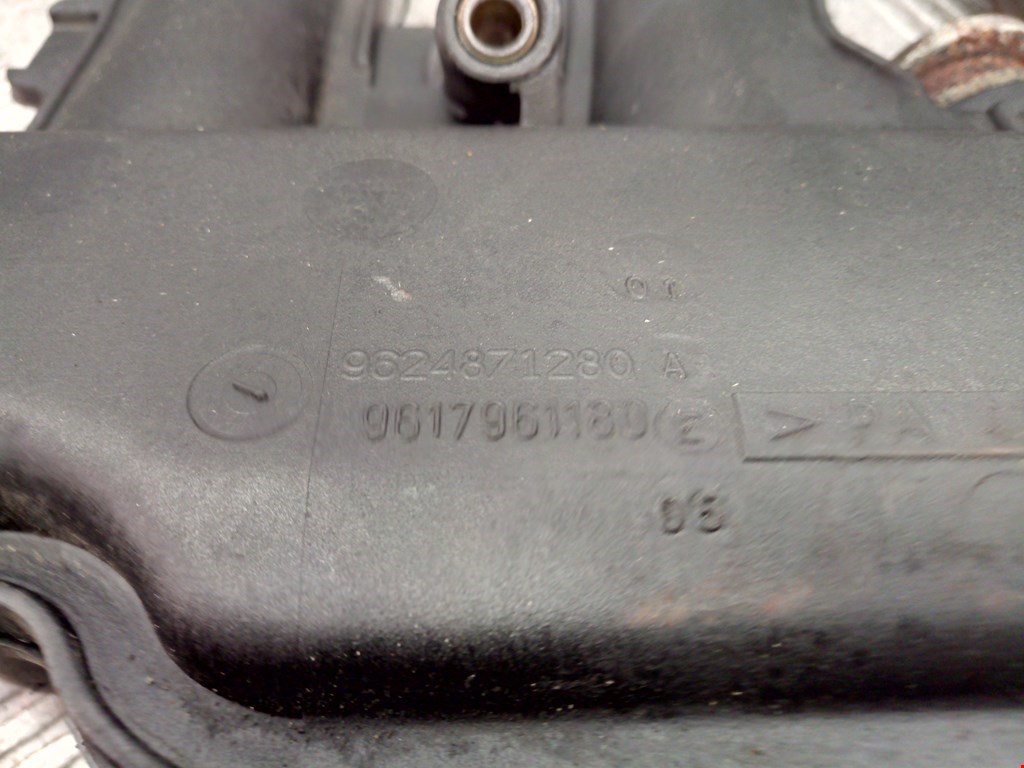 Коллектор впускной CITROEN Xantia 1993-2002