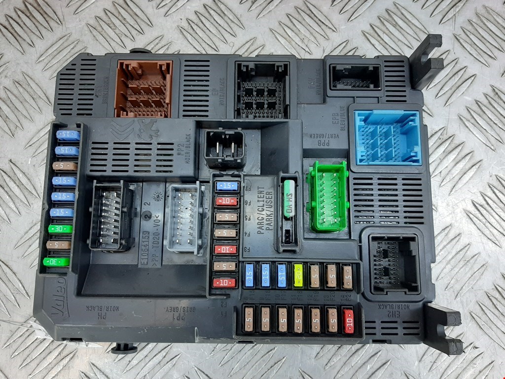 Блок комфорта PEUGEOT 208 2012-2019