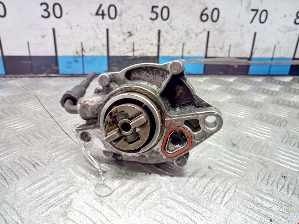 Насос вакуумный Peugeot 206 (1998-2006)