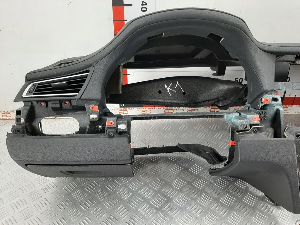 Торпедо BMW 7er 7 серия F01/F02/F04 2008-2015