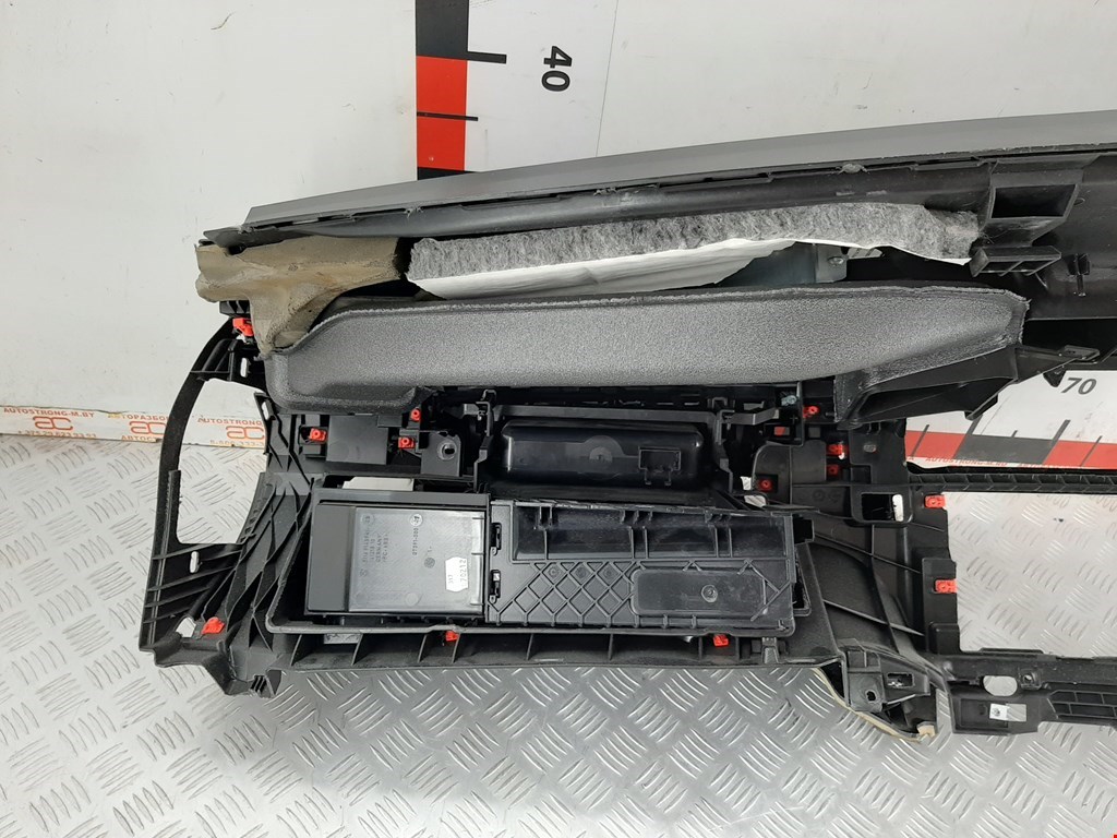 Торпедо BMW 7er 7 серия F01/F02/F04 2008-2015