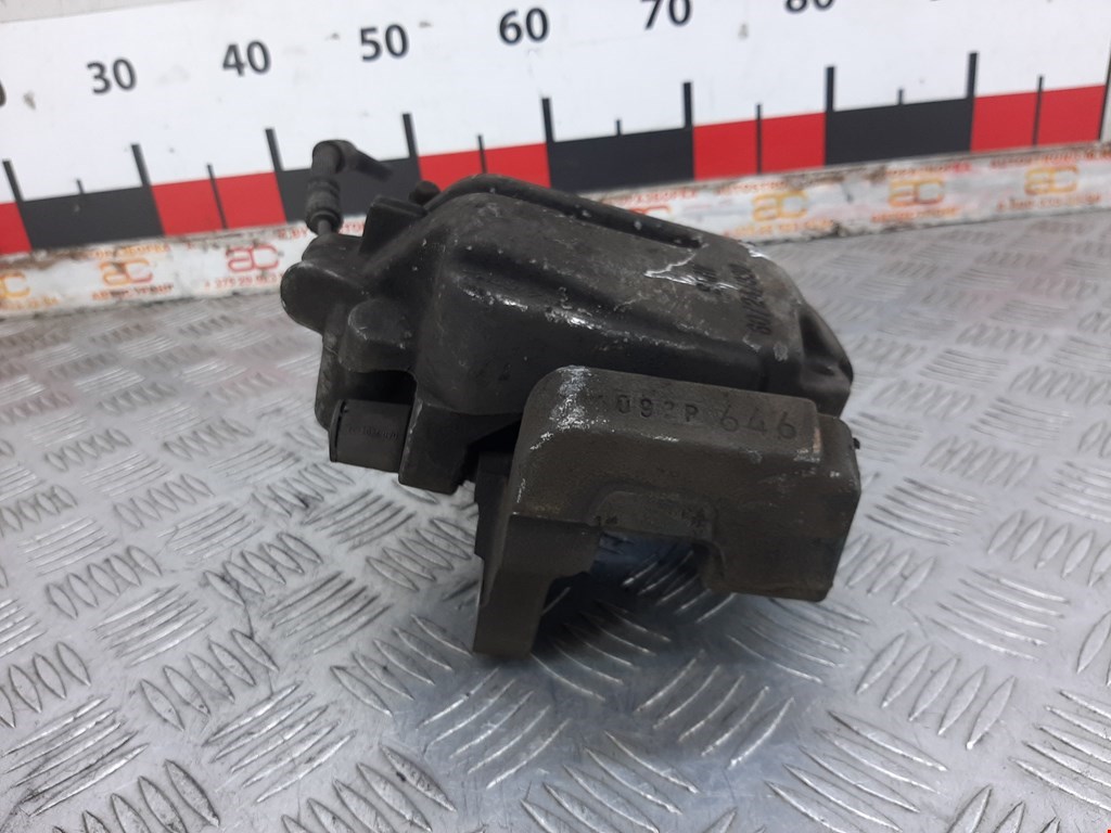 Суппорт передний правый BMW 5er 5 серия F10/F11/F07 2009-2017