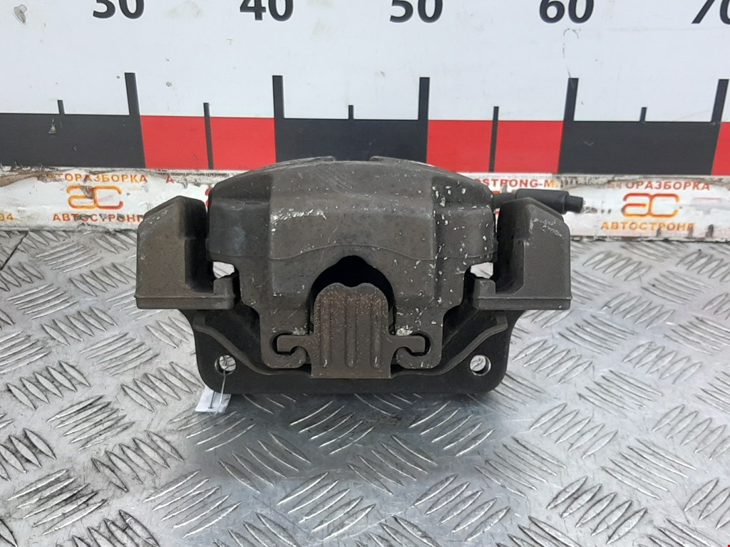 Суппорт передний правый BMW 5er 5 серия F10/F11/F07 2009-2017