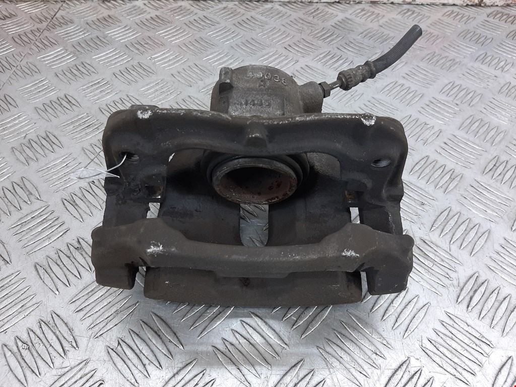 Суппорт передний правый MINI Clubman Estate F54 2016-н.в.