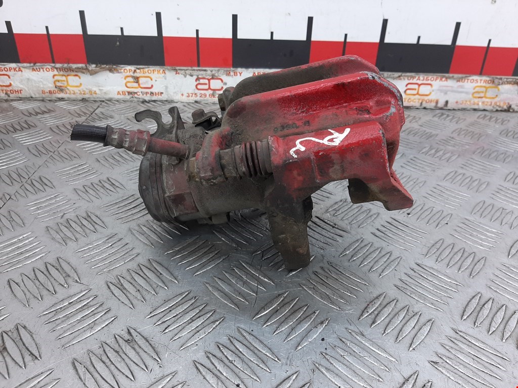 Суппорт задний правый BMW 5er 5 серия F10/F11/F07 2009-2017