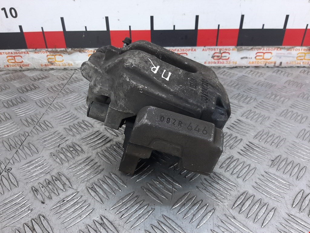 Суппорт передний правый BMW 5er 5 серия F10/F11/F07 2009-2017