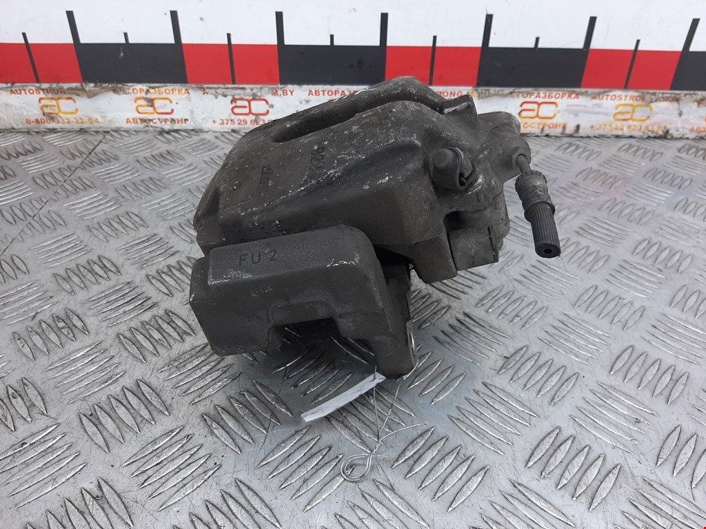 Суппорт передний правый BMW 5er 5 серия F10/F11/F07 2009-2017