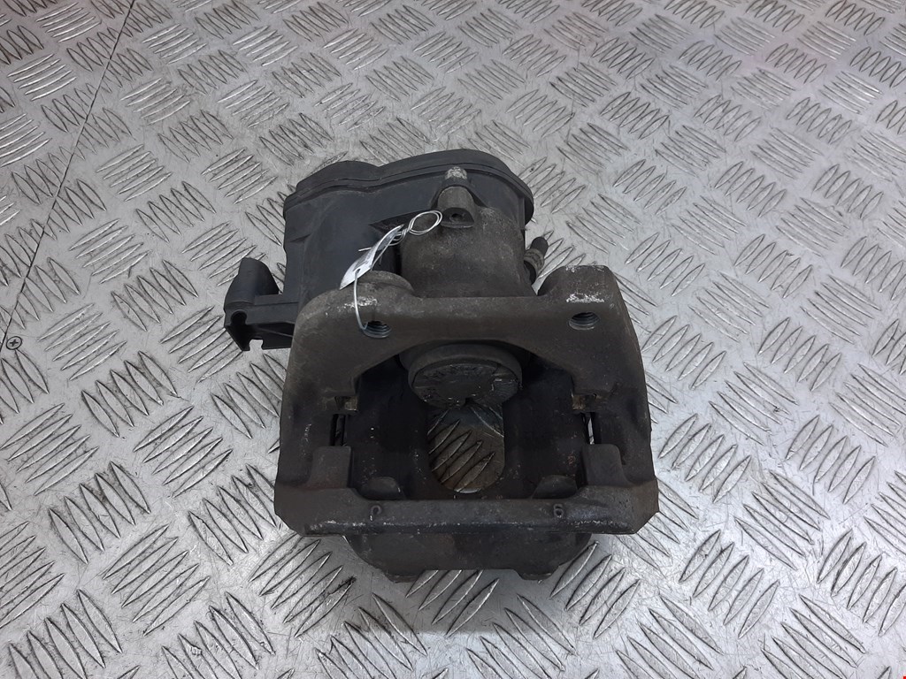 Суппорт задний правый BMW 5er 5 серия F10/F11/F07 2009-2017