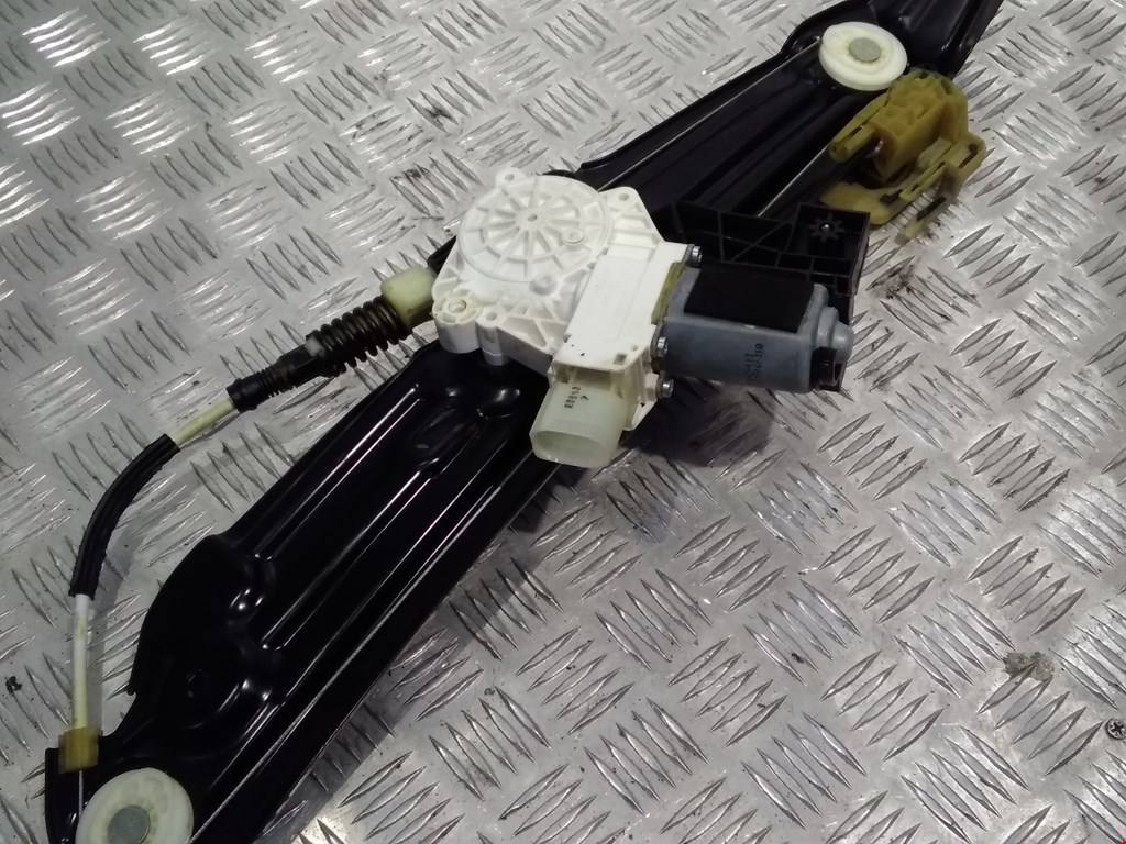 Стеклоподъемник задний правый BMW 5er 5 серия F10/F11/F07 2009-2017