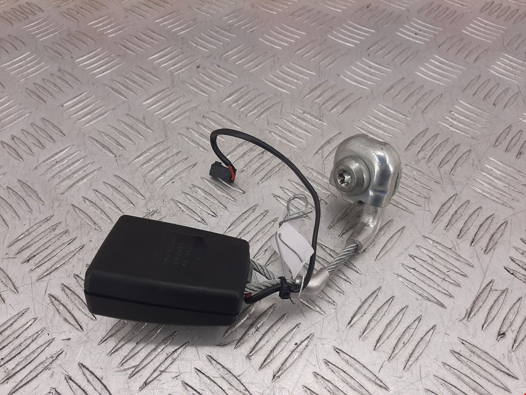 Замок ремня безопасности (преднатяжитель ремня безопасности) BMW 5-Series (F07/F10/F11/F18) (2009-2017)