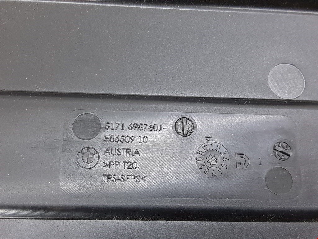 Молдинг лобового стекла BMW 7er 7 серия F01/F02/F04 2008-2015