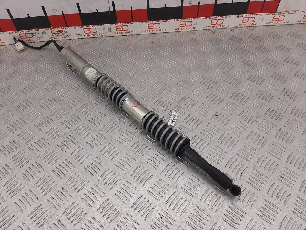 Амортизатор крышки (двери) багажника BMW 5er 5 серия F10/F11/F07 2009-2017