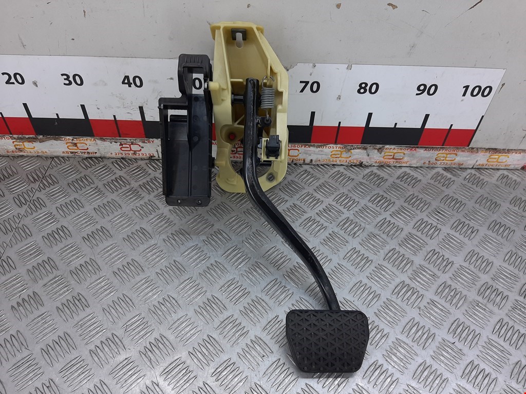 Педаль тормоза BMW 5er 5 серия F10/F11/F07 2009-2017