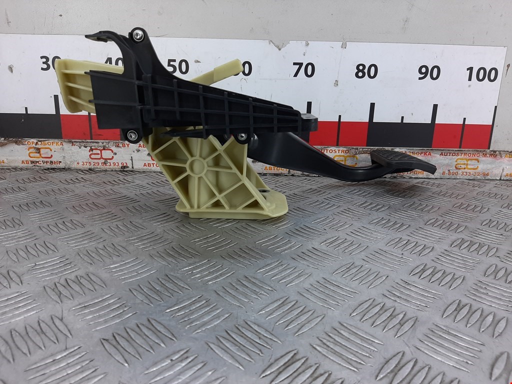 Педаль тормоза BMW 5er 5 серия F10/F11/F07 2009-2017