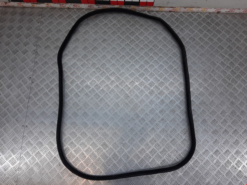 Уплотнитель двери BMW 5er 5 серия F10/F11/F07 2009-2017