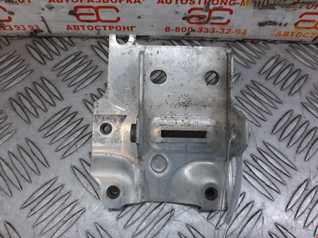 Кронштейн (крепление) радиатора BMW 5er 5 серия F10/F11/F07 2009-2017