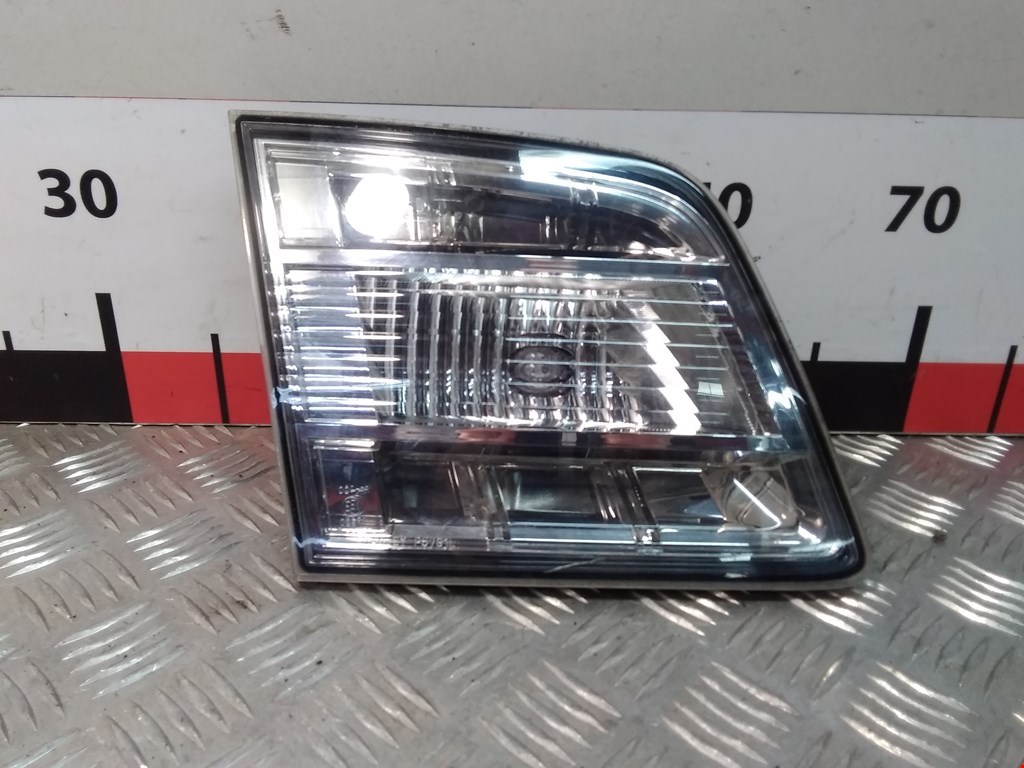 Фонарь задний внутренний левый MAZDA MPV LY 2006-2016