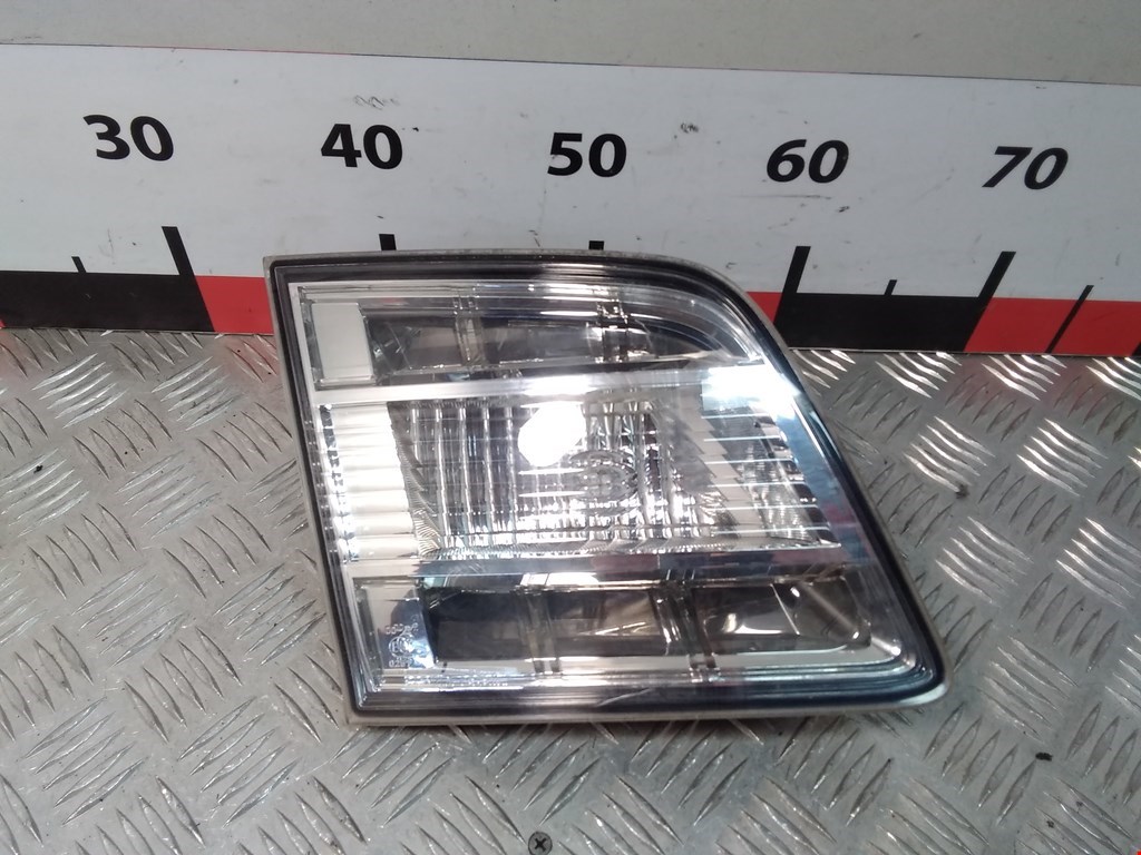 Фонарь задний внутренний левый MAZDA MPV LY 2006-2016